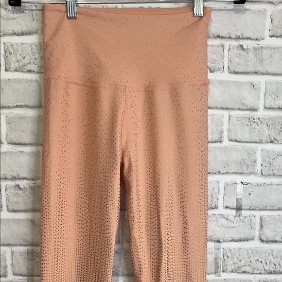 Beyond Yoga Pink with Gold Dots High-Rise Leggings Size S - Picture 4 of 9